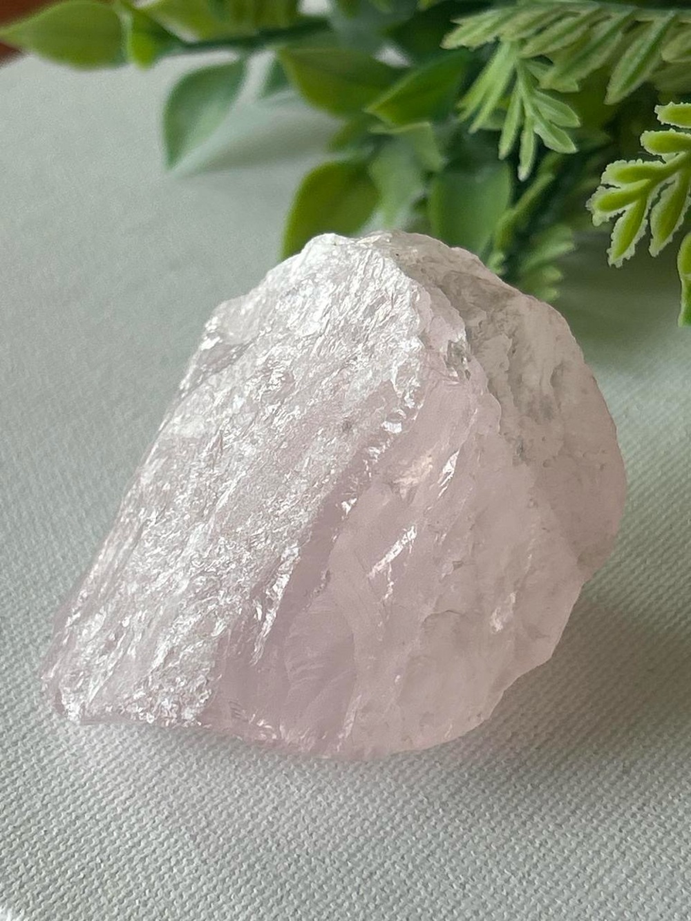 💎 Raw Rose Quartz Decorative Crystal Specimen 146g
